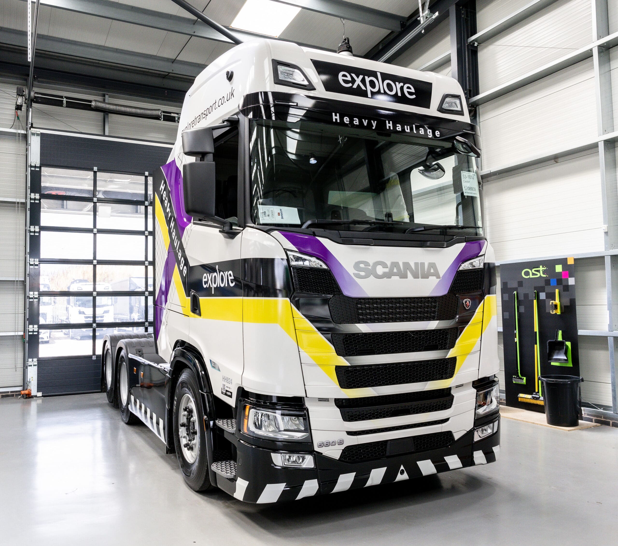 customised Scania tractor unit