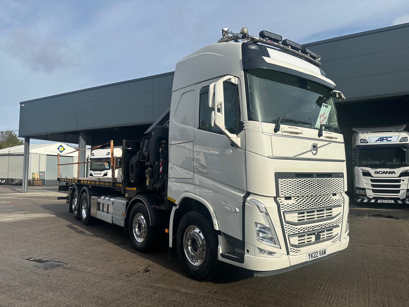 2022 22 Plate Volvo FH500 Globetrotter with FASSI F660 crane – YK22VAM