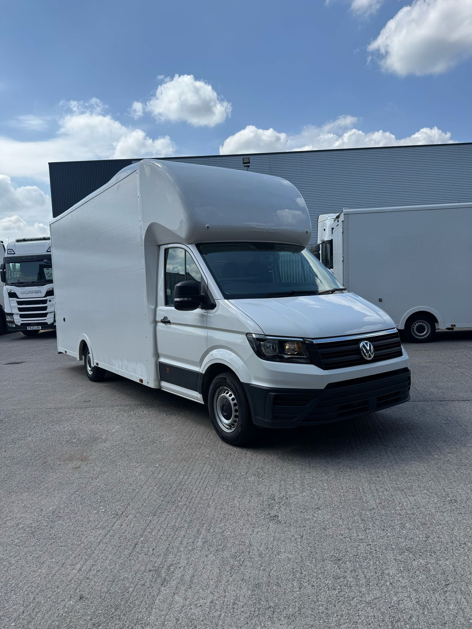 2022/72 VW Crafter CR35 LWB Maxiload Luton Body