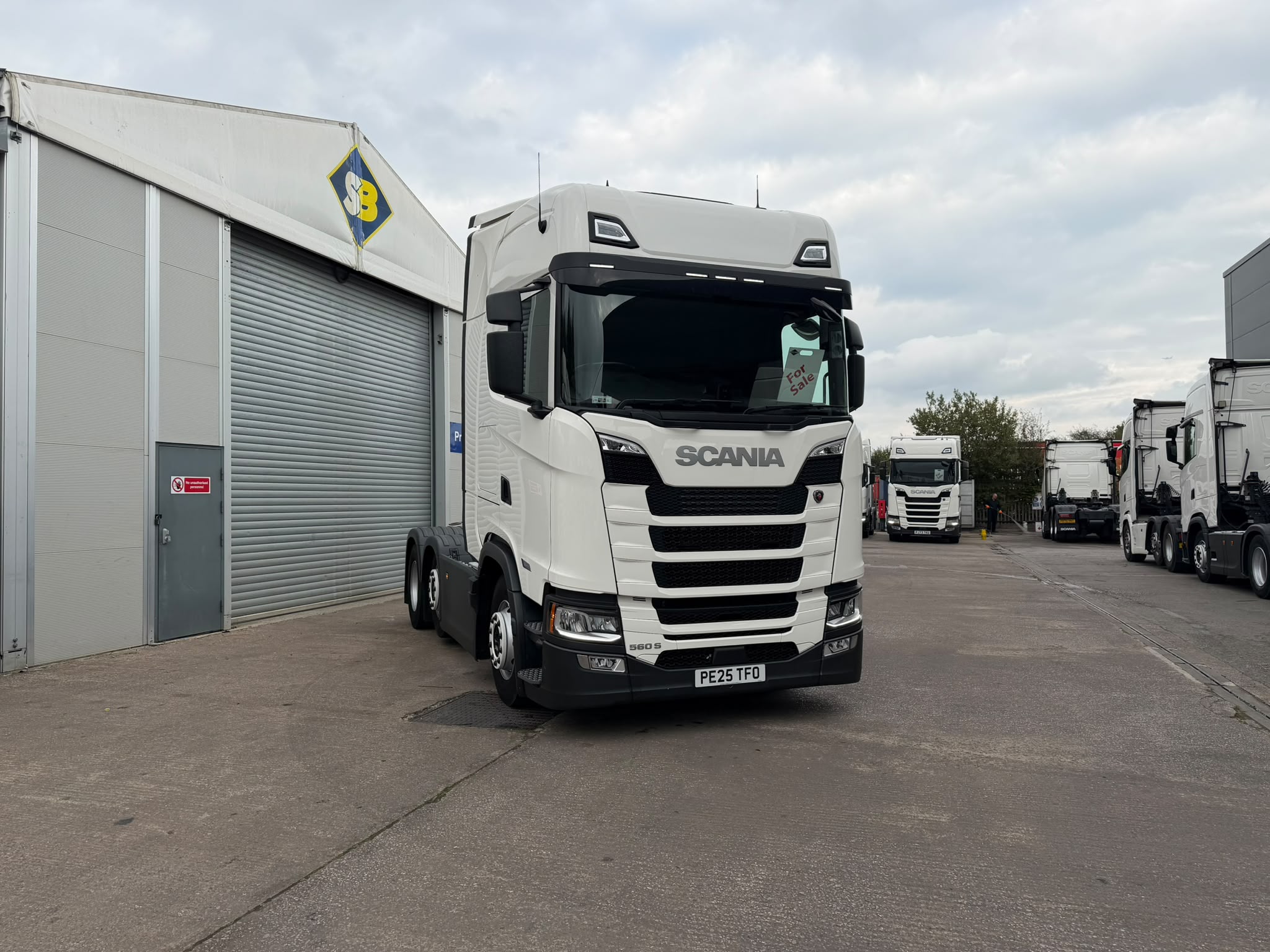 2025 25 Plate SCANIA 560S Mid Lift – PE25TFO