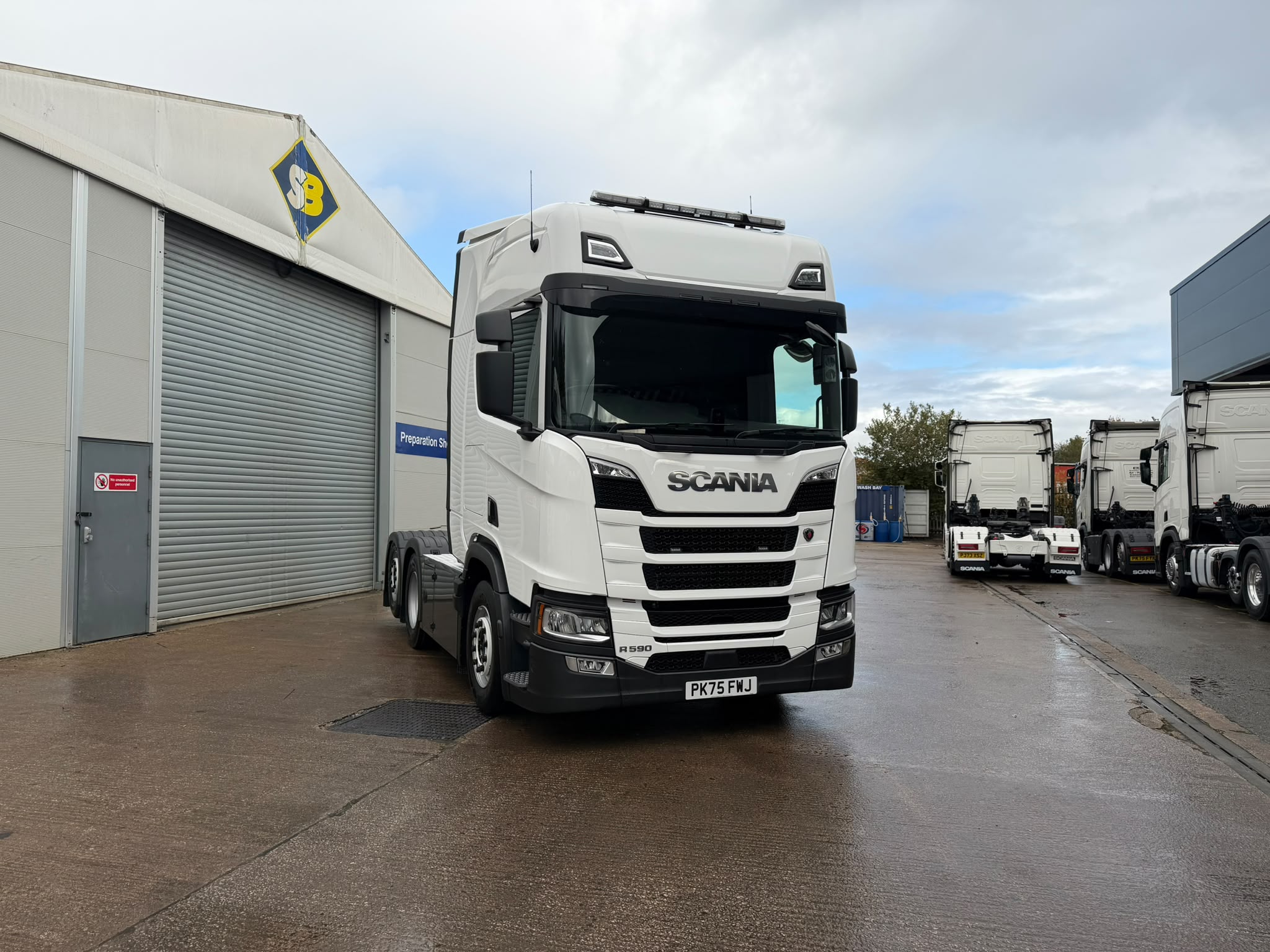 75 25 Plate SCANIA R590 V8  – PK75FWJ